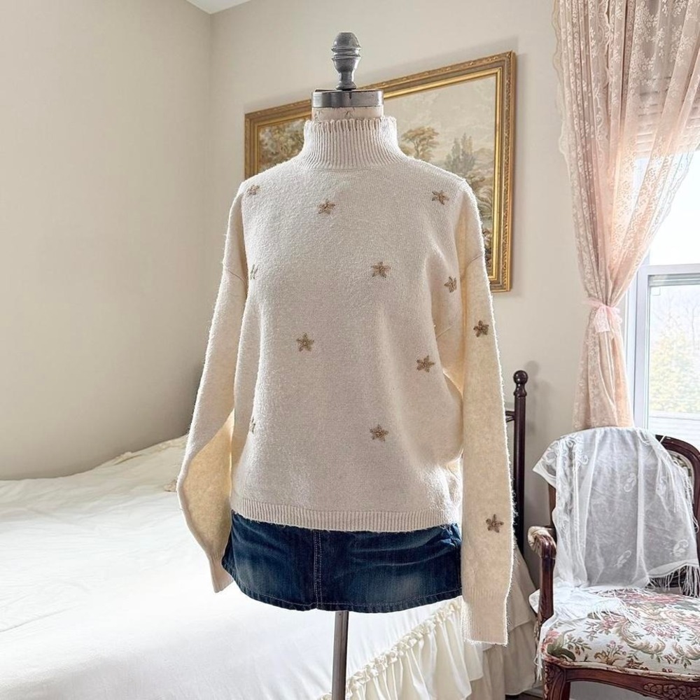 Star embroidered sweater  blu pepper cream star sweater size small‎